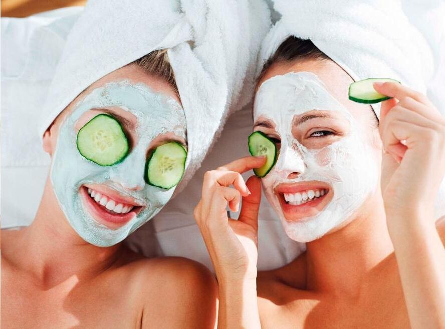 cucumber mask for facial skin renewal